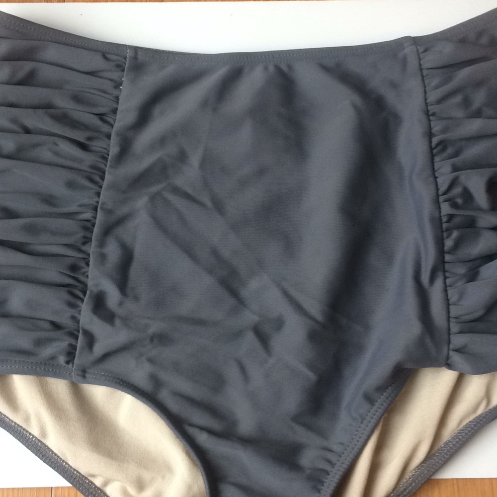 Kortni Keane High Waisted Medium Ruched bottoms